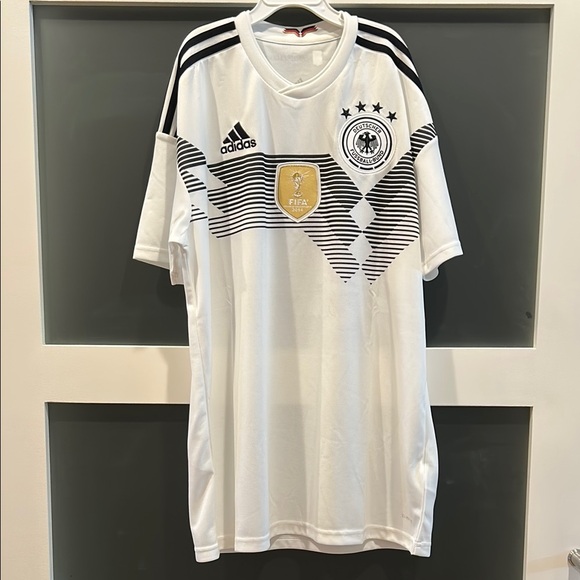 Fifa World Champions 2014 Germany Soccer Jersey - Picture 1 of 5